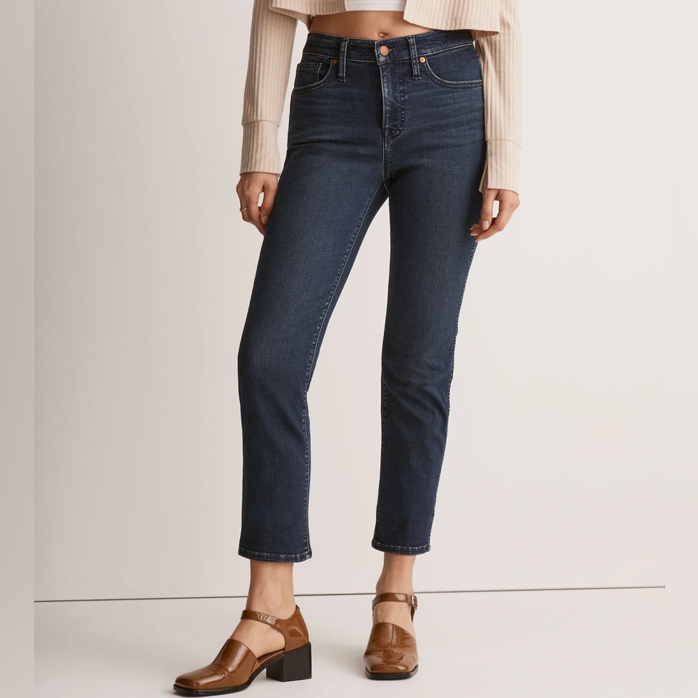 $138 Madewell Mid-Rise Stovepipe Jeans in Dahill Wash